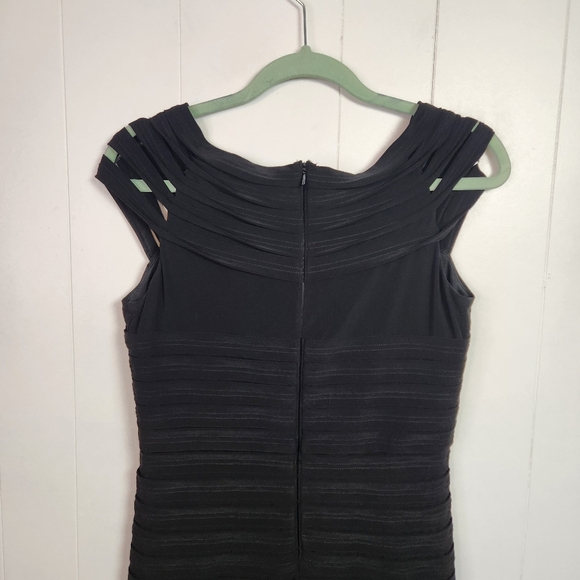 Frank Lyman Black Shutter Bandage V-Neck Cap Sleeve Sheath Dress Stretch Size 8 - Picture 6 of 12